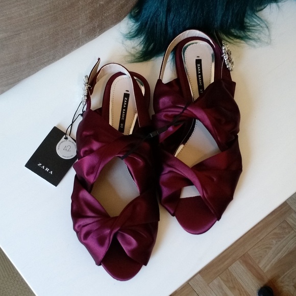BRAND NEW ZARA SATIN SANDALS EMBELLISHED BUCKLE 37 - Picture 2 of 7